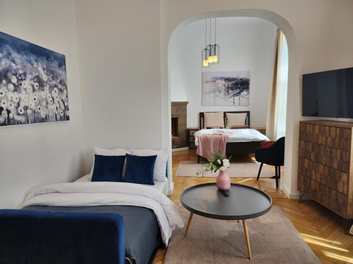 Апартаменты 2Br Blue Cloud In The Centre Бухарест Экстерьер фото