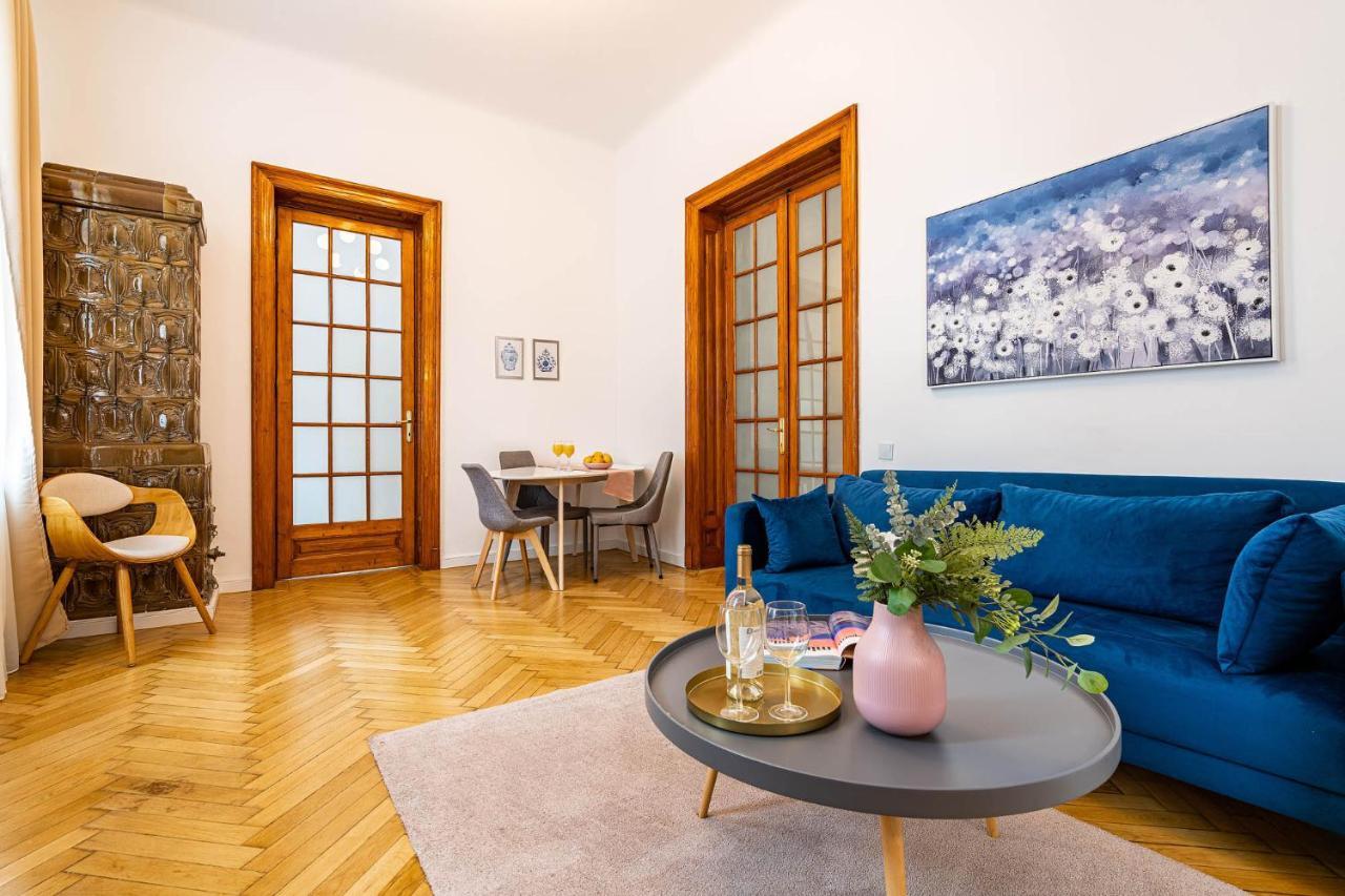Апартаменты 2Br Blue Cloud In The Centre Бухарест Экстерьер фото